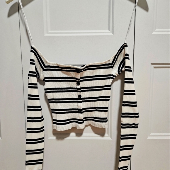 Zara long sleeve - Picture 1 of 3